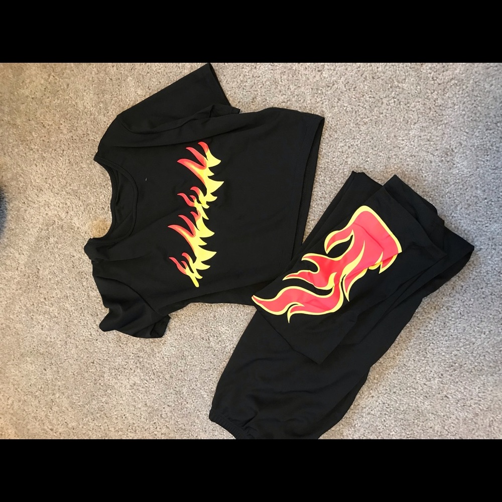 New Fire two piece set 🔥!!